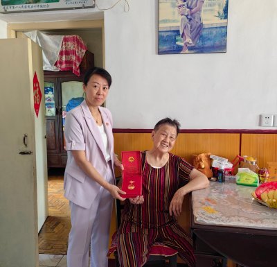 传承红色基因 砥砺实干担当-----市妇计中